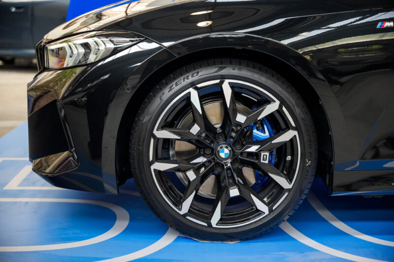 08. The New BMW 330i M Sport