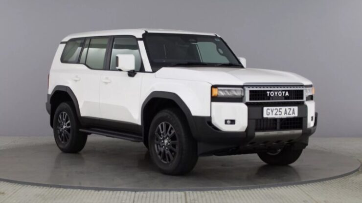 Toyota Land Cruiser LCV 01