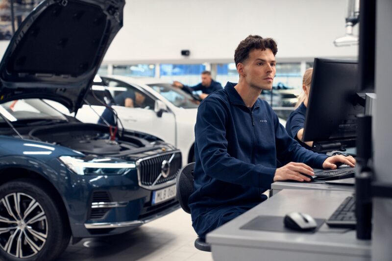 Volvo Alat Ganti Tulen (1)