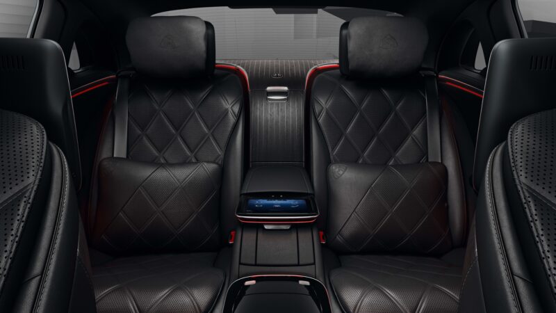 Mercedes-Maybach S-580 4MATIC Night Series 05