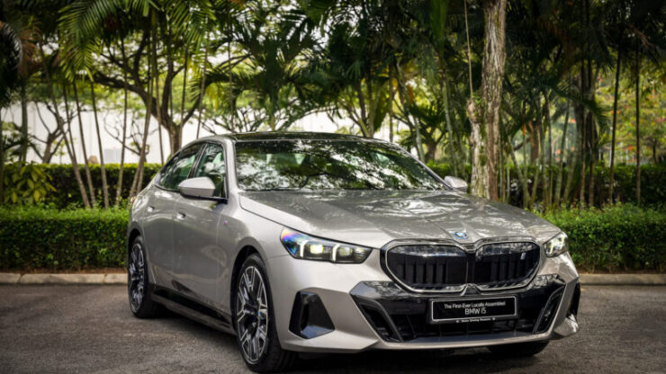 07. All-New Locally Assembled BMW i5 eDrive40 M Sport Pro