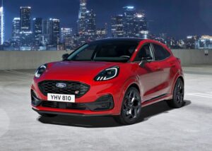 Ford Puma ST 2024 UK 01
