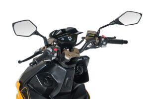 Paparan LCD yang komprehensif