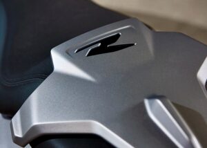 BMW F 900 R Frozen Grey 2026.08