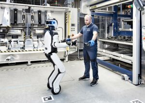 Robot bakal ambil alih tugas manusia?